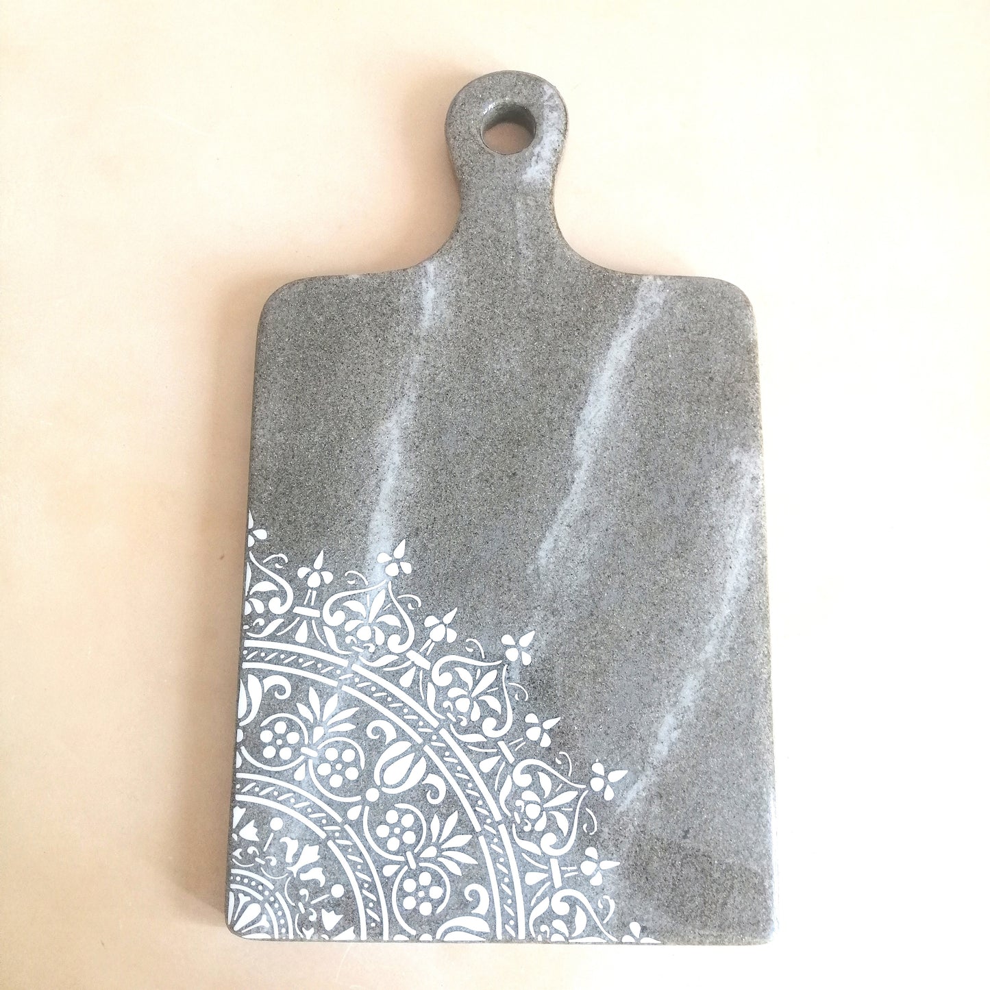Tagliere vassoio da portata mandala grigio - Fabris Solutions